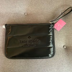 Kate Spade Outlet Ella Puffy Fabric Wristlet Pouch Black  NEW